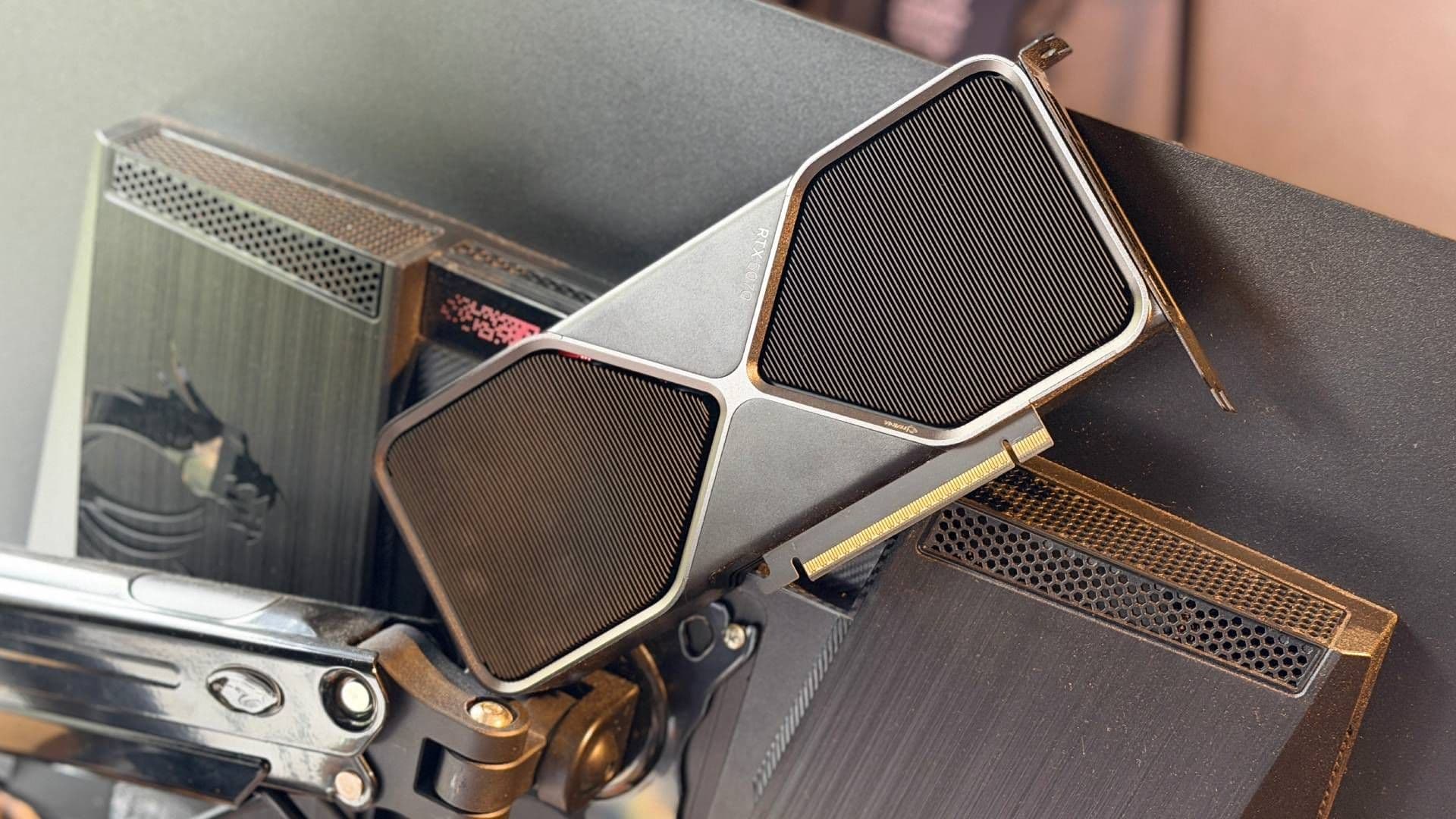 Este monitor gamer possui um recurso que nunca vi antes em uma tela: um slot onde você pode encaixar uma placa de vídeo completa