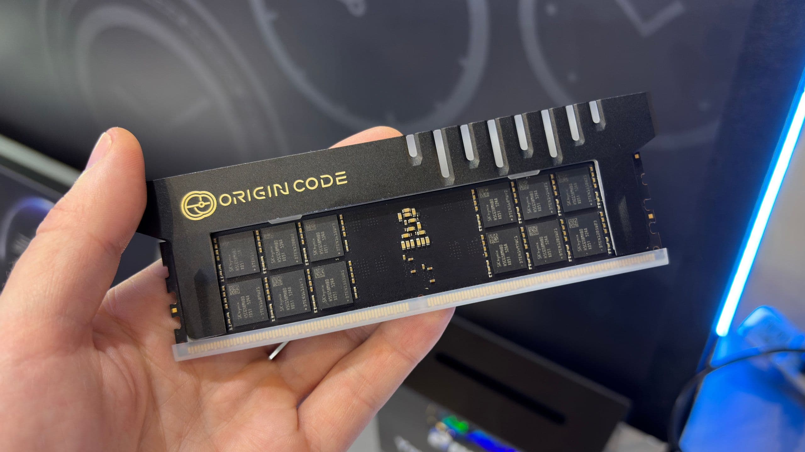 Desafiando a economia, as novas memórias Origin Code da Biwin são tão extremas quanto você poderia imaginar, com até 256 GB de DDR5-8000 CL42