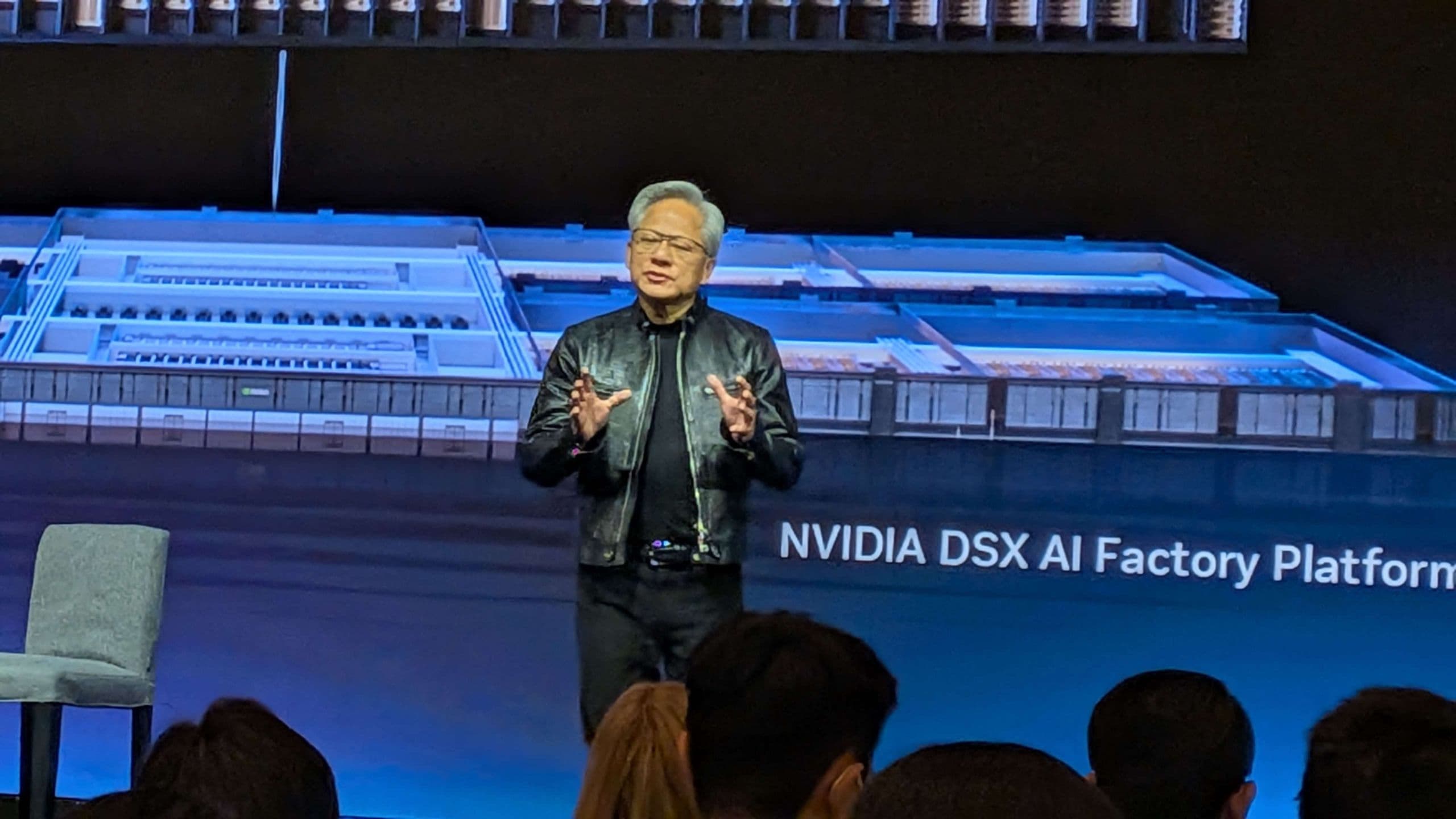 Jen-Hsun diz que o RTX Spark é 100% incrível em tudo que todo mundo espera que o PC faça, e ele pode fazer mais