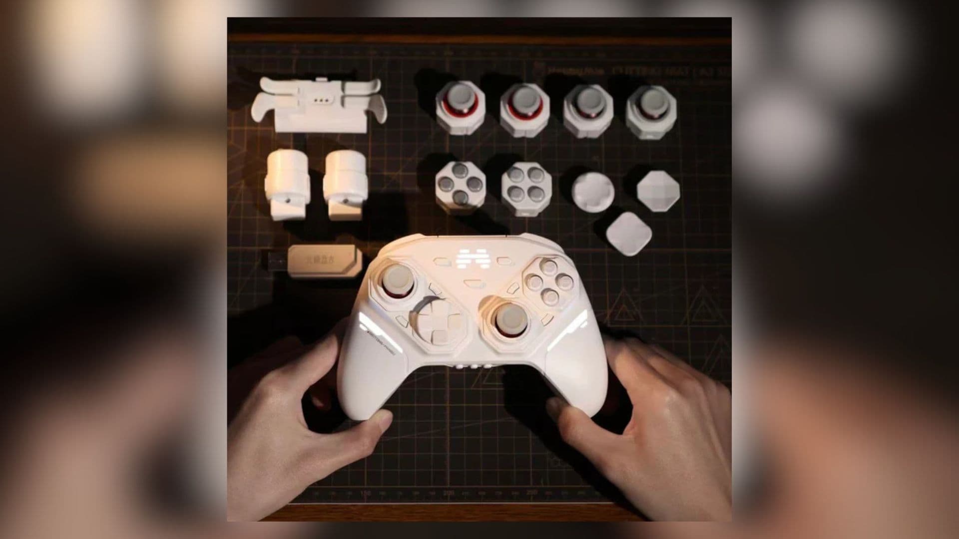 Basicamente Lego para gamers: este novo controle de videogame possui botões, analógicos, empunhaduras e até motores de vibração modulares